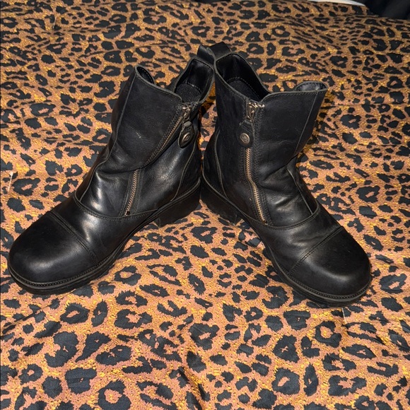 Harley-Davidson Women’s Black Zipper Boots - Picture 2 of 7